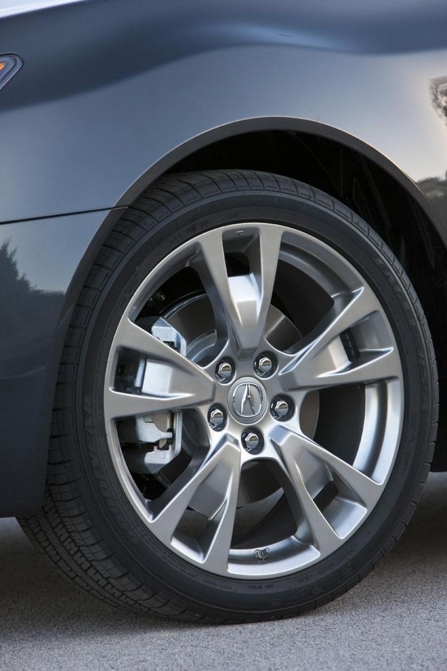 Колеса Acura TL 2014 года  (фото 18 из 35)